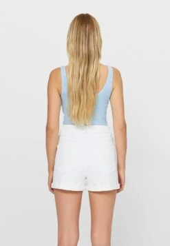 Stradivarius Jeans Shorts - White -Stradivarius Deutschland Verkaufs-Shop 82a3f1120b99443e910fa700e6d47e5b