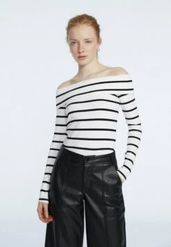 Stradivarius GESTREIFTES MIT CARMEN AUSSCHNITT - Langarmshirt - White