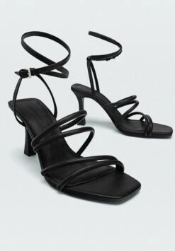 Stradivarius WIDE FIT - High Heel Sandalette - Black 8 Stradivarius WIDE FIT - High Heel Sandalette - Black -Stradivarius Deutschland Verkaufs-Shop 842521b81c844d849f00d628e5801c44