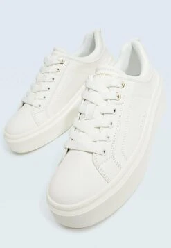 Stradivarius Sneaker Low - White 8 Stradivarius Sneaker Low - White -Stradivarius Deutschland Verkaufs-Shop 8754d00cdade4687893933db684b21fb