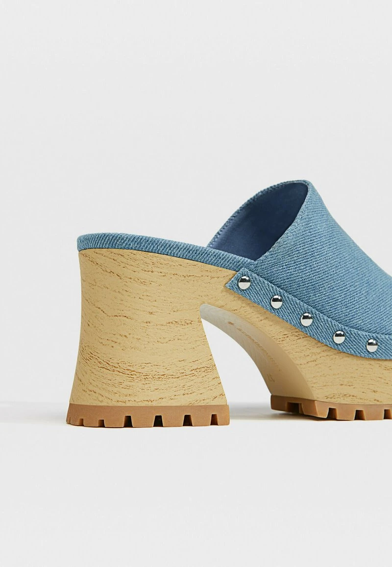Stradivarius HIGH-HEEL WITH STUDS - Clogs - Blue Denim 4 Stradivarius HIGH-HEEL WITH STUDS - Clogs - Blue Denim – Bild 4