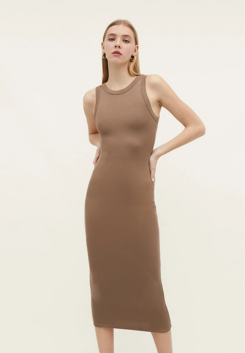 Stradivarius MIDI - Etuikleid - Light Brown 1 Stradivarius MIDI - Etuikleid - Light Brown