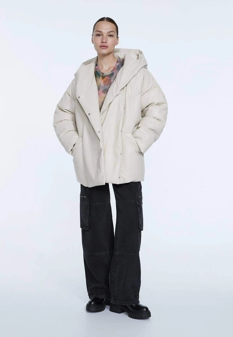 Stradivarius OVERSIZE - Wintermantel - White 2 Stradivarius OVERSIZE - Wintermantel - White – Bild 2