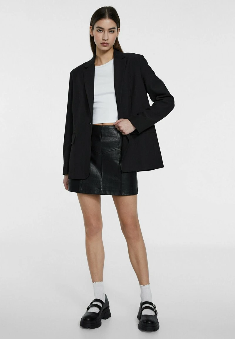 Stradivarius STRAIGHT FIT - Kurzmantel - Black 2 Stradivarius STRAIGHT FIT - Kurzmantel - Black – Bild 2