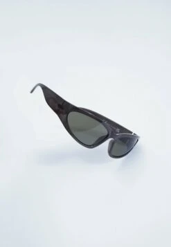 Stradivarius WICKELOPTIK - Sonnenbrille - Grey -Stradivarius Deutschland Verkaufs-Shop 8cd747fed5e7481d8944c368239f5434