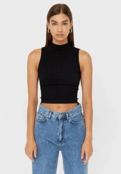 Stradivarius MIT GERIPPTEM STEHKRAGEN - Top - Black