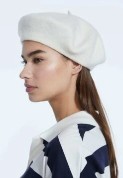 Stradivarius BASIC-BARETT - Mütze - Off-white