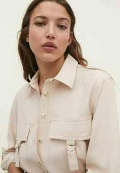 Stradivarius UTILITY - Leichte Jacke - Stone 9 Stradivarius UTILITY - Leichte Jacke - Stone -Stradivarius Deutschland Verkaufs-Shop 8dcfd4ed98dd4f75a379c7275735a1e8