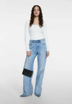 Stradivarius Clutch - Black