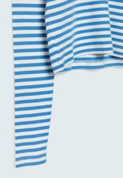 Stradivarius MIT STREIFEN - Langarmshirt - Light Blue 11 Stradivarius MIT STREIFEN - Langarmshirt - Light Blue -Stradivarius Deutschland Verkaufs-Shop 8f65174f789b473a848ba6dc01194fdc