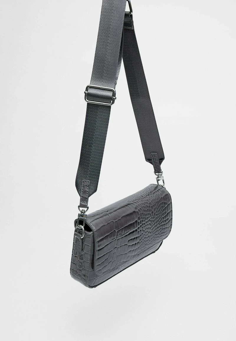 Stradivarius Umhängetasche - Dark Grey 4 Stradivarius Umhängetasche - Dark Grey – Bild 4