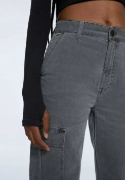 Stradivarius STRAIGHT FIT - Cargohose - Dark Grey 9 Stradivarius STRAIGHT FIT - Cargohose - Dark Grey -Stradivarius Deutschland Verkaufs-Shop 902af7f368424e42a5645c5450b818f0