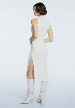 Stradivarius MIT GERIPPTEM STEHKRAGEN 02357521 - Strickkleid - Beige 8 Stradivarius MIT GERIPPTEM STEHKRAGEN 02357521 - Strickkleid - Beige -Stradivarius Deutschland Verkaufs-Shop 9097b7bcaad34dc08f2b7caed24134e6