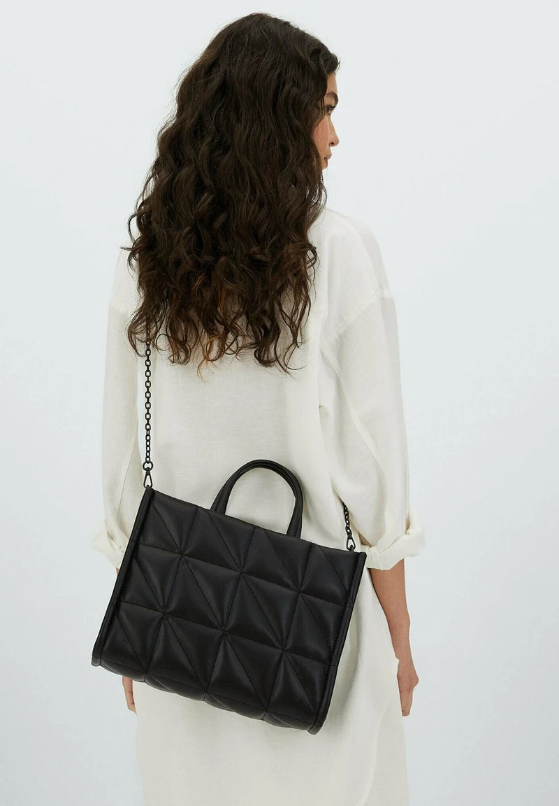 Stradivarius MITTELGROSSE - Shopping Bag - Black 2 Stradivarius MITTELGROSSE - Shopping Bag - Black – Bild 2