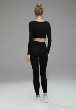 Stradivarius Leggings - Hosen - Black -Stradivarius Deutschland Verkaufs-Shop 932d3b0f34594bafbc0e13ef3ab5ef5c