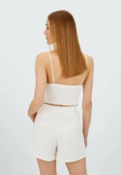 Stradivarius Shorts - Off White 8 Stradivarius Shorts - Off White -Stradivarius Deutschland Verkaufs-Shop 972eec19a5c040639bb55a6ce67d9f80