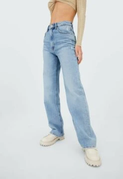 Stradivarius Jeans Straight Leg - Light Blue