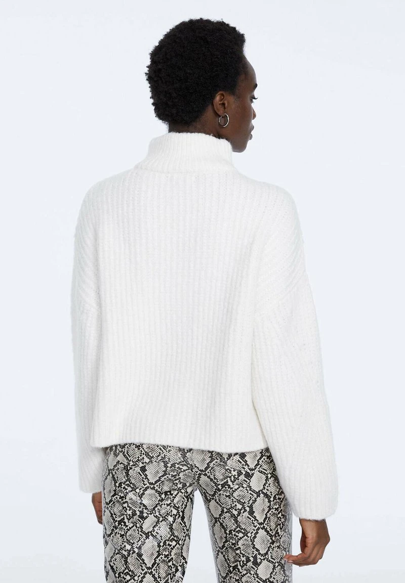 Stradivarius Grober Mit Reißverschluss - Strickpullover - White 3 Stradivarius Grober Mit Reißverschluss - Strickpullover - White – Bild 3