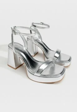 Stradivarius High Heel Sandalette - Silver Coloured 9 Stradivarius High Heel Sandalette - Silver Coloured -Stradivarius Deutschland Verkaufs-Shop 99b59c77b6974382800fd2d06feaedea