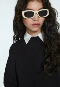 Stradivarius BASIC - Sweatshirt - Black 9 Stradivarius BASIC - Sweatshirt - Black -Stradivarius Deutschland Verkaufs-Shop 99ced08de9ae4501978fbcb597d53f96