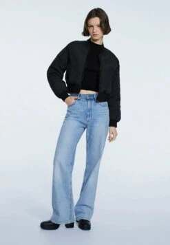 Stradivarius MIT STEPPMUSTER - Bomberjacke - Metallic Black