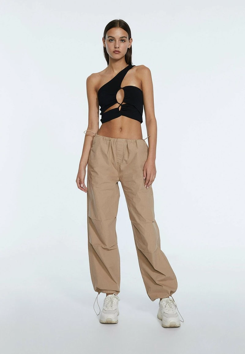 Stradivarius PARACHUTE POPELIN - Jogginghose - Stone 2 Stradivarius PARACHUTE POPELIN - Jogginghose - Stone – Bild 2