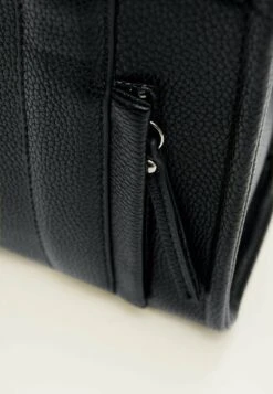 Stradivarius MINI - Handtasche - Black 10 Stradivarius MINI - Handtasche - Black -Stradivarius Deutschland Verkaufs-Shop 9eb5e7dcf6504d49bc0a039ef72079ae