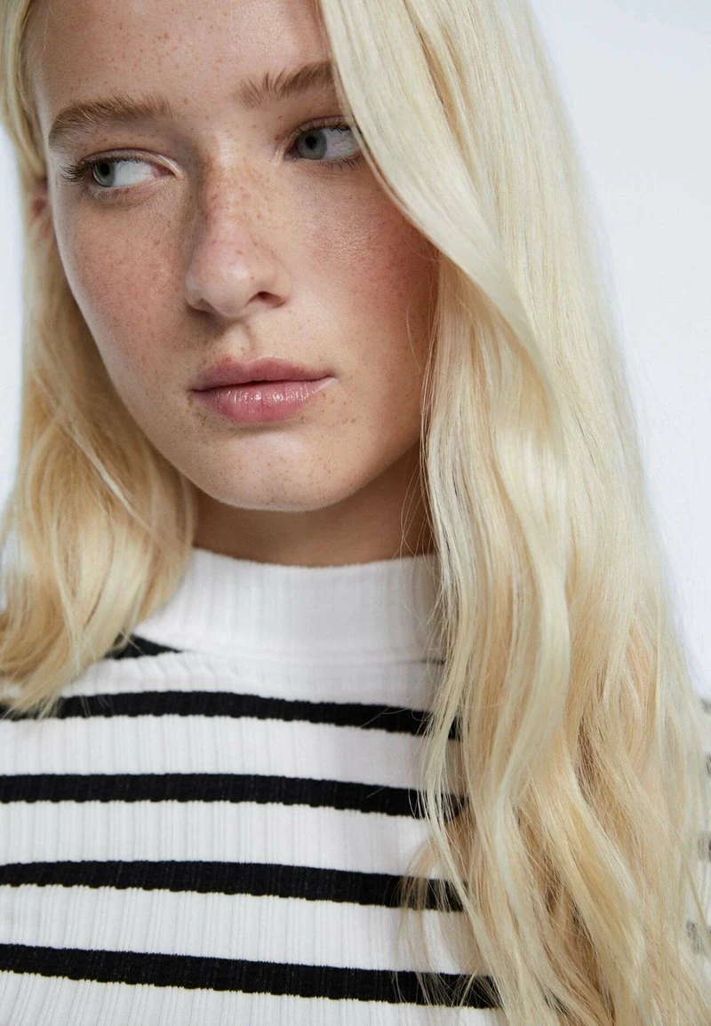 Stradivarius MIT STEHKRAGEN - Strickpullover - White 4 Stradivarius MIT STEHKRAGEN - Strickpullover - White – Bild 4