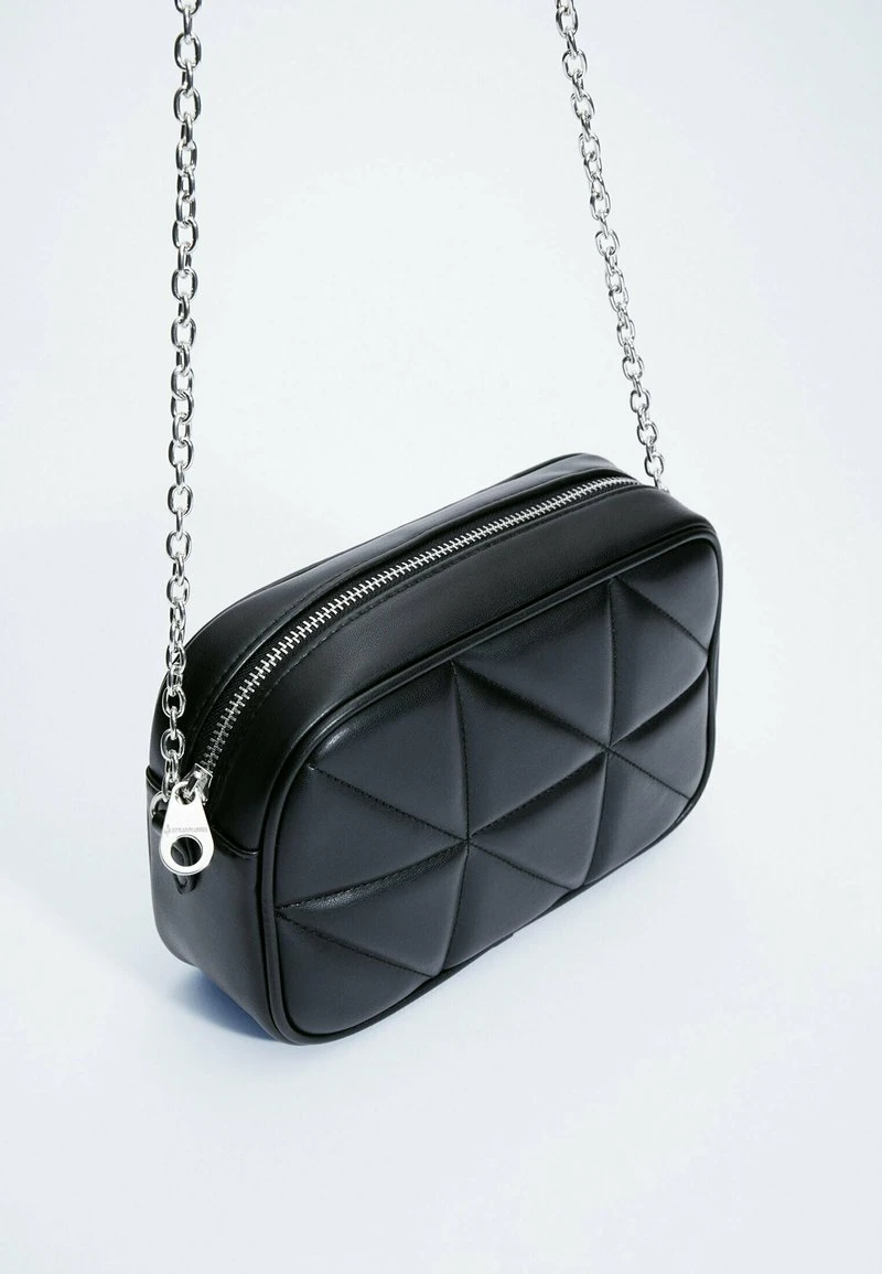 Stradivarius GESTEPPTE MIT KETTE - Umhängetasche - Black 5 Stradivarius GESTEPPTE MIT KETTE - Umhängetasche - Black – Bild 5