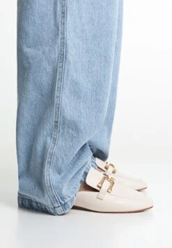 Stradivarius OFFENER - Pantolette Flach - Offwhite