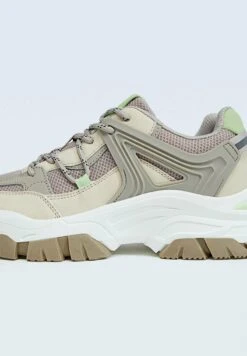 Stradivarius MULTI-PIECE - Sneaker Low - Multi-coloured -Stradivarius Deutschland Verkaufs-Shop aa070c0c2cec4967adc8badaa6e7eeb3