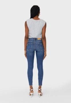 Stradivarius MIT HOHEM BUND - Jeans Skinny Fit - Blue 8 Stradivarius MIT HOHEM BUND - Jeans Skinny Fit - Blue -Stradivarius Deutschland Verkaufs-Shop ad3298e6b26144be8215af5d9e191abf
