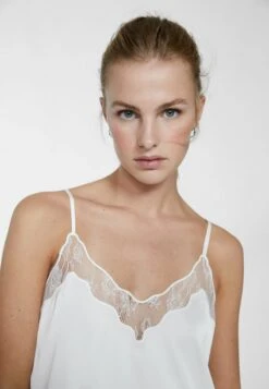 Stradivarius TRIMMED - Top - White 9 Stradivarius TRIMMED - Top - White -Stradivarius Deutschland Verkaufs-Shop b02e488ad3e74466886f55356de16bb5