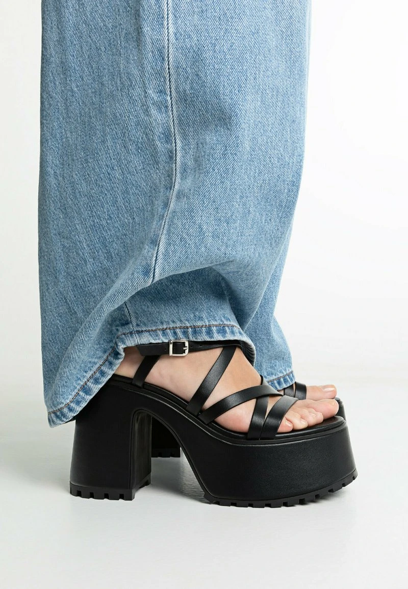 Stradivarius HIGH HEEL - High Heel Sandalette - Black 1 Stradivarius HIGH HEEL - High Heel Sandalette - Black
