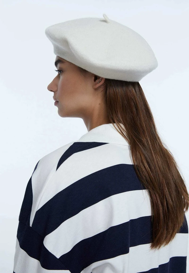 Stradivarius BASIC-BARETT - Mütze - Off-white 2 Stradivarius BASIC-BARETT - Mütze - Off-white – Bild 2