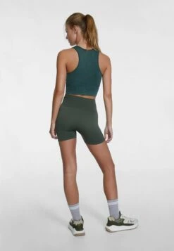 Stradivarius SEAMLESS SPORTY - Shorts - Khaki 8 Stradivarius SEAMLESS SPORTY - Shorts - Khaki -Stradivarius Deutschland Verkaufs-Shop b65b950351c4439db32ebed5aab1339f