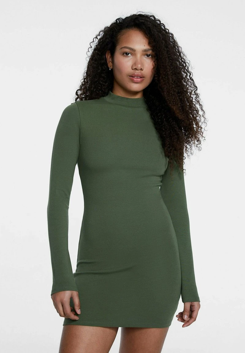 Stradivarius SINGLE - Etuikleid - Khaki 1 Stradivarius SINGLE - Etuikleid - Khaki