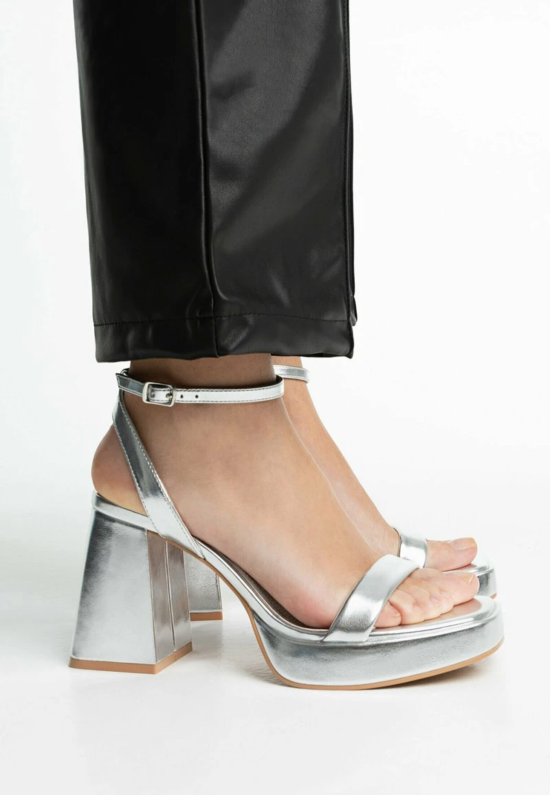 Stradivarius High Heel Sandalette - Silver Coloured 1 Stradivarius High Heel Sandalette - Silver Coloured
