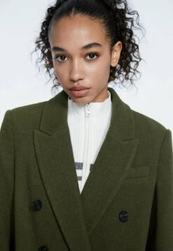 Stradivarius MIT KNÖPFEN - Klassischer Mantel - Khaki 8 Stradivarius MIT KNÖPFEN - Klassischer Mantel - Khaki -Stradivarius Deutschland Verkaufs-Shop bc480fc2b36c42c4b3c0d0b9ccc43f96