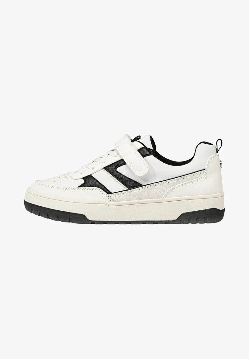 Stradivarius WITH STRAP DETAIL - Sneaker Low - Black 2 Stradivarius WITH STRAP DETAIL - Sneaker Low - Black – Bild 2