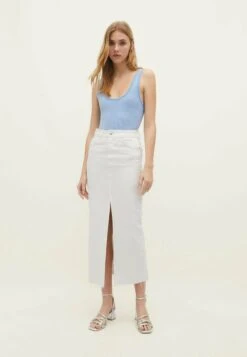 Stradivarius Deutschland Verkaufs-Shop -Stradivarius Deutschland Verkaufs-Shop c25e956f525e4a7fadfbe005325ccd69