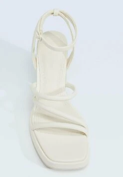 Stradivarius STRAPPY - High Heel Sandalette - Off White -Stradivarius Deutschland Verkaufs-Shop c3ad6943c7604bf99bfac2f5cbe8d402