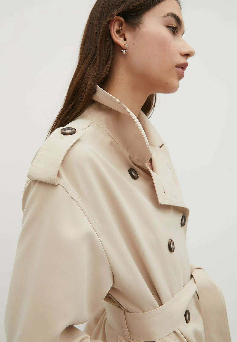Stradivarius WITH BELT - Trenchcoat - Stone 4 Stradivarius WITH BELT - Trenchcoat - Stone – Bild 4