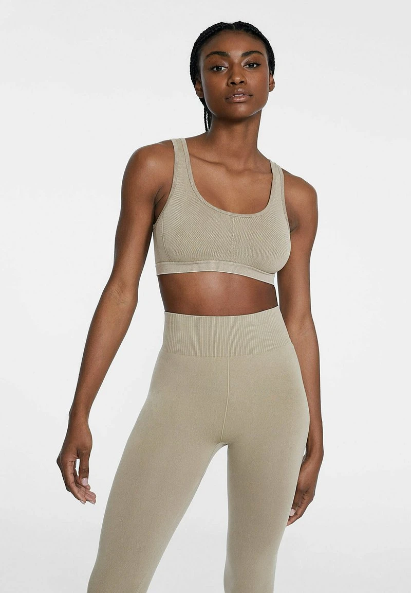 Stradivarius SEAMLESS FADED-EFFECT - Bustier - Light Brown 1 Stradivarius SEAMLESS FADED-EFFECT - Bustier - Light Brown
