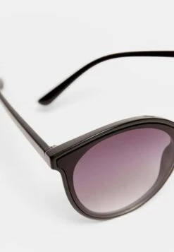 Stradivarius Sonnenbrille - Black -Stradivarius Deutschland Verkaufs-Shop c7d9de590cf1414baf9507f60defe2f7