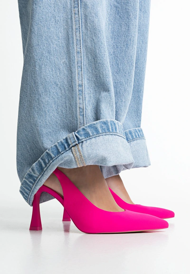 Stradivarius MIT ABSATZ - Pumps - Neon Pink 1 Stradivarius MIT ABSATZ - Pumps - Neon Pink