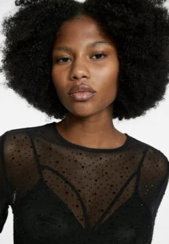 Stradivarius RHINESTONE ENCRUSTED - Bluse - Black 9 Stradivarius RHINESTONE ENCRUSTED - Bluse - Black -Stradivarius Deutschland Verkaufs-Shop c881790f43824a6ab23150a7d889bd0b