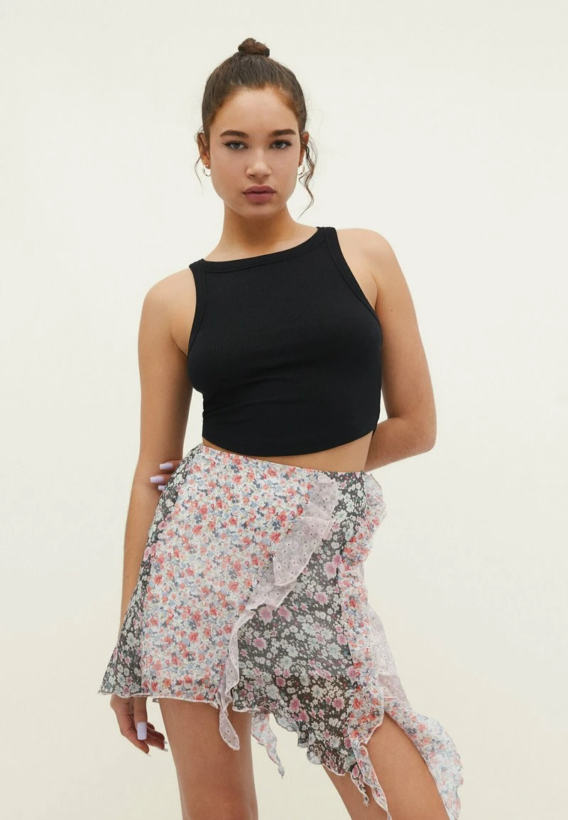 Stradivarius WITH RUFFLES - A-Linien-Rock - Black 1 Stradivarius WITH RUFFLES - A-Linien-Rock - Black