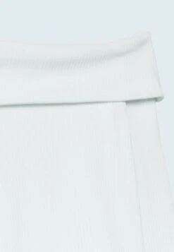 Stradivarius MIT CARMEN-AUSSCHNITT - Langarmshirt - Off White 11 Stradivarius MIT CARMEN-AUSSCHNITT - Langarmshirt - Off White -Stradivarius Deutschland Verkaufs-Shop cc6bf08963e246bb8ac7a49e58cc3d22