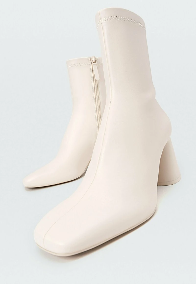 Stradivarius Stiefelette - Off White 3 Stradivarius Stiefelette - Off White – Bild 3